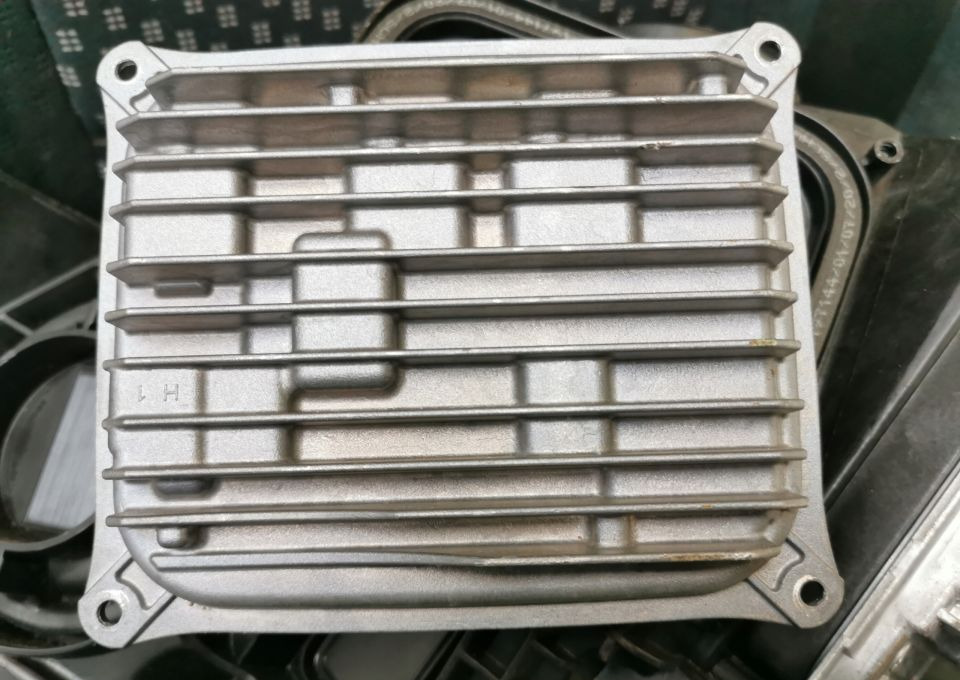 PRZETWORNICA MODUŁ LED MERCEDES A2479004104 - Bloc de gestion pour Camion: photos 1 PRZETWORNICA MODUŁ LED MERCEDES A2479004104 - Bloc de gestion pour Camion: photos 1