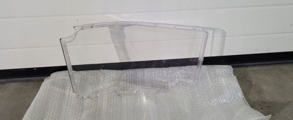 SZKLO LAMPY KLOSZ RENAULT RANGE T GAMA LEWY - Feu avant pour Camion: photos 2 SZKLO LAMPY KLOSZ RENAULT RANGE T GAMA LEWY - Feu avant pour Camion: photos 2