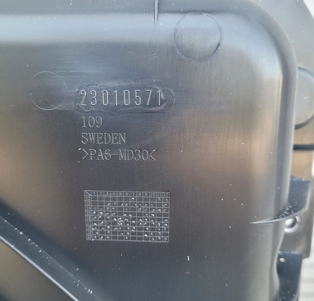 TUNEL OBUDOWA WENTYLATOR VOLVO FH4 FH5 NOWY ORYGINAŁ 23010571 - Système de refroidissement pour Camion: photos 3 TUNEL OBUDOWA WENTYLATOR VOLVO FH4 FH5 NOWY ORYGINAŁ 23010571 - Système de refroidissement pour Camion: photos 3