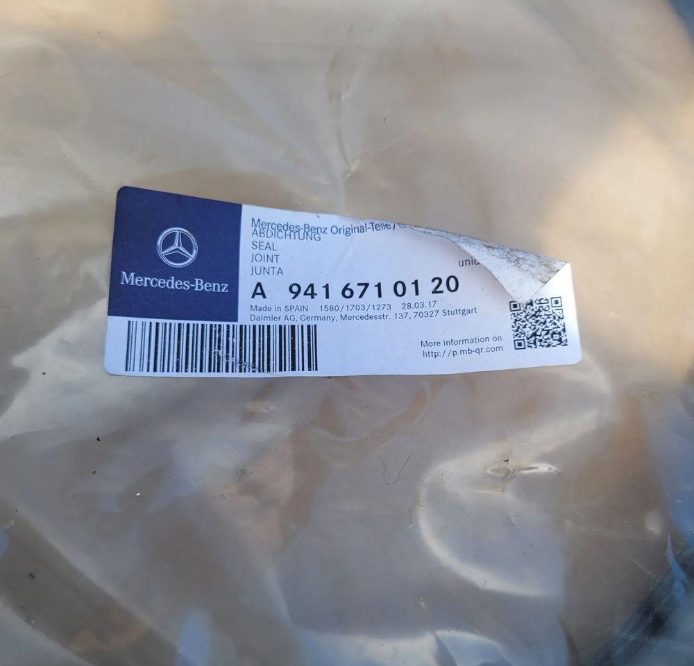 USZCZELKA SZYBY MERCEDES ACTROS MP3 NOWY ORYGINAŁ A9416710120 CHWALIM116 - Fenêtre et pièces pour Camion: photos 2 USZCZELKA SZYBY MERCEDES ACTROS MP3 NOWY ORYGINAŁ A9416710120 CHWALIM116 - Fenêtre et pièces pour Camion: photos 2