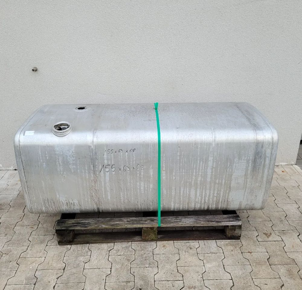 ZBIORNIK PALIWA IVECO STRALIS 600L 155X63X68 - Réservoir de carburant pour Camion: photos 1 ZBIORNIK PALIWA IVECO STRALIS 600L 155X63X68 - Réservoir de carburant pour Camion: photos 1
