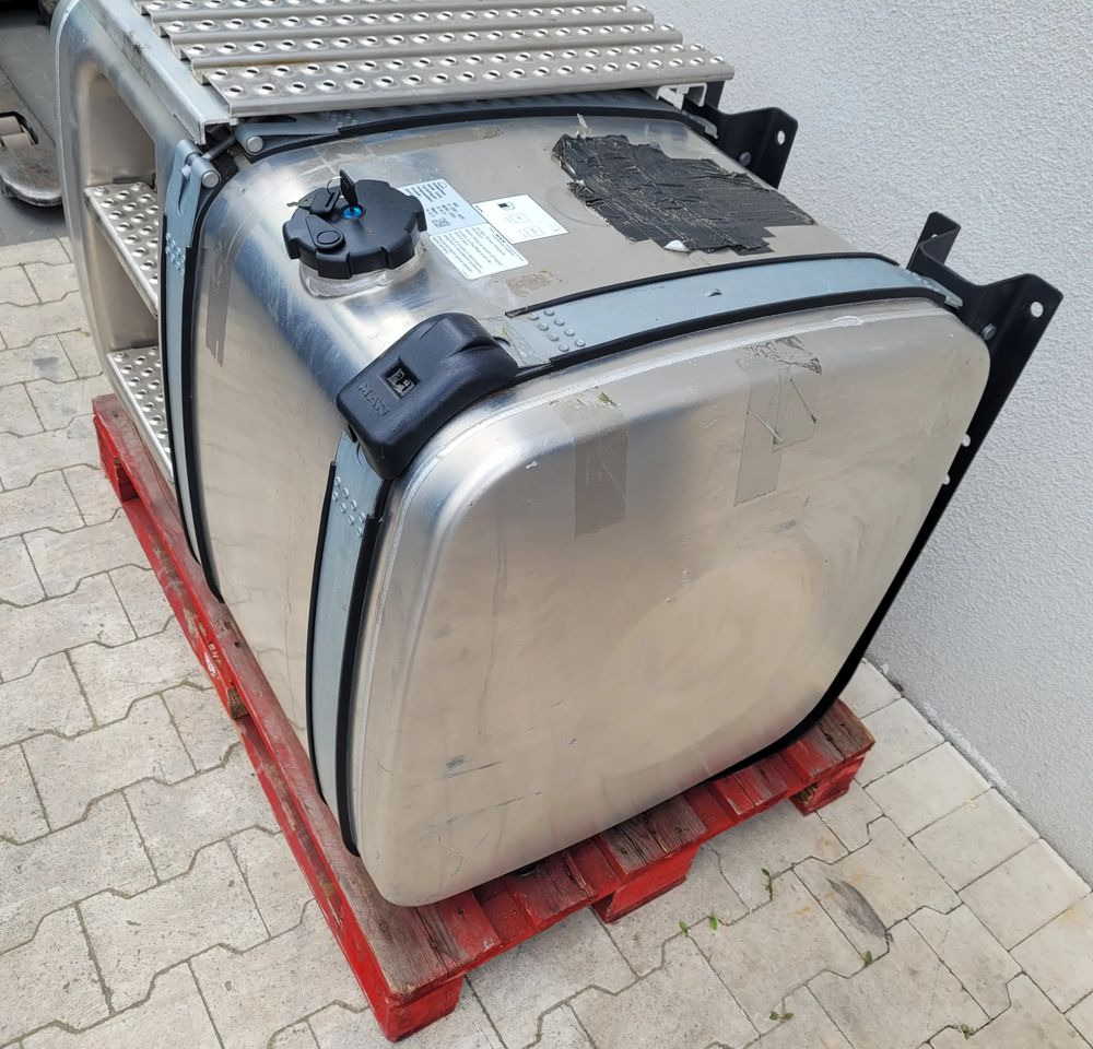 ZBIORNIK PALIWA MAN TGX TG3 81.12201-6929 460L CHWALIM116 - Système de carburant pour Camion: photos 2 ZBIORNIK PALIWA MAN TGX TG3 81.12201-6929 460L CHWALIM116 - Système de carburant pour Camion: photos 2