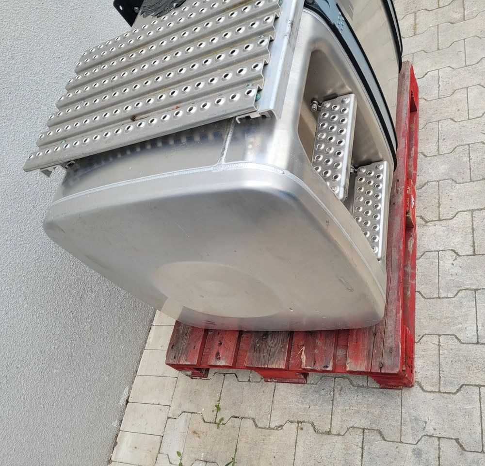 ZBIORNIK PALIWA MAN TGX TG3 81.12201-6929 460L CHWALIM116 - Système de carburant pour Camion: photos 3 ZBIORNIK PALIWA MAN TGX TG3 81.12201-6929 460L CHWALIM116 - Système de carburant pour Camion: photos 3