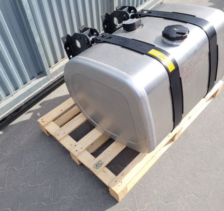 ZBIORNIK PALIWA VOLVO FH4 RENAULT 21516469 255L - Système de carburant pour Camion: photos 3 ZBIORNIK PALIWA VOLVO FH4 RENAULT 21516469 255L - Système de carburant pour Camion: photos 3