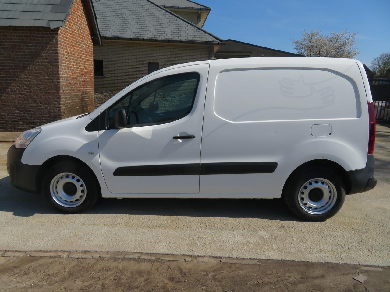 CITROËN Berlingo 1.6 BlueHDi CLUB - Fourgonnette: photos 4 CITROËN Berlingo 1.6 BlueHDi CLUB - Fourgonnette: photos 4