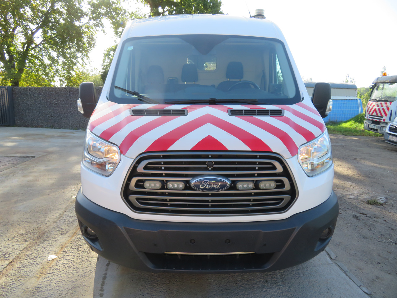 Ford Transit 2.0TDCi - Fourgon utilitaire: photos 2 Ford Transit 2.0TDCi - Fourgon utilitaire: photos 2