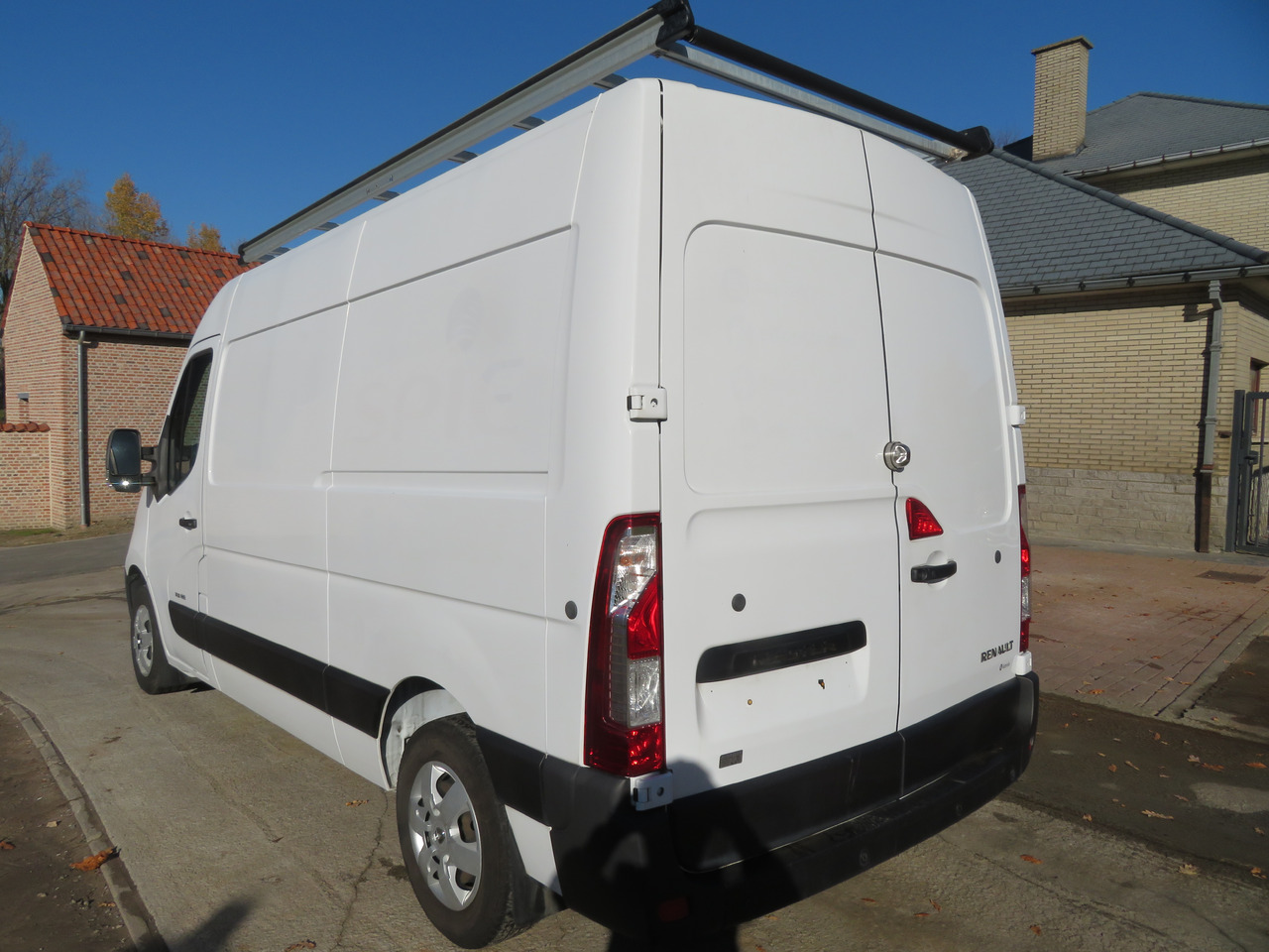 Renault Master 2.3dCi - L2H2 - Fourgon utilitaire: photos 5 Renault Master 2.3dCi - L2H2 - Fourgon utilitaire: photos 5