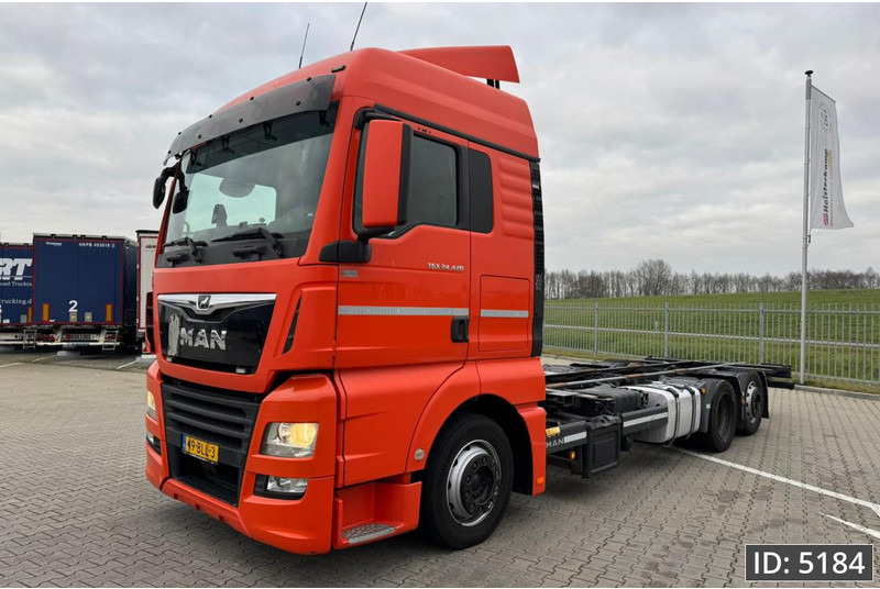 MAN TGX 24.420 XLX, Euro 6, BDF / 6x2 / Retarder / Low KM, Intarder - Camion porte-conteneur/ Caisse mobile: photos 1 MAN TGX 24.420 XLX, Euro 6, BDF / 6x2 / Retarder / Low KM, Intarder - Camion porte-conteneur/ Caisse mobile: photos 1
