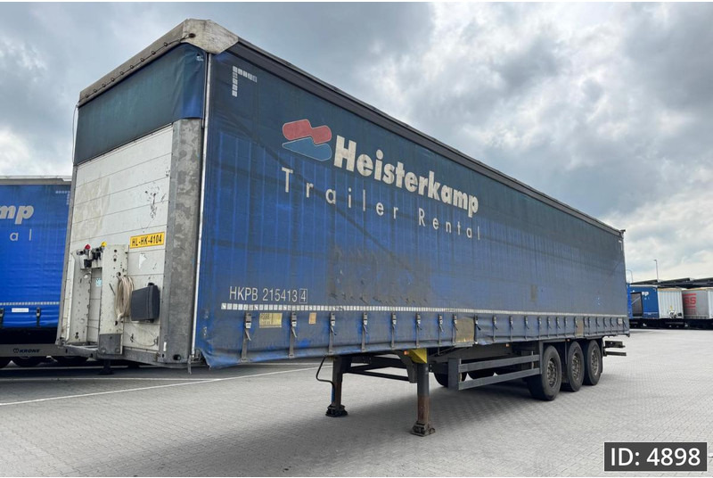Schmitz Cargobull SCB*S3T / Disk brakes / Huckepack - Semi-remorque rideaux coulissants: photos 1 Schmitz Cargobull SCB*S3T / Disk brakes / Huckepack - Semi-remorque rideaux coulissants: photos 1