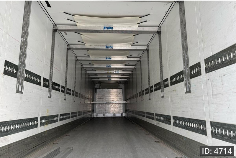 Schmitz Cargobull Thermo king SLXe400 / Double stock / Huckepack / 4 pcs - Semi-remorque frigorifique: photos 5 Schmitz Cargobull Thermo king SLXe400 / Double stock / Huckepack / 4 pcs - Semi-remorque frigorifique: photos 5