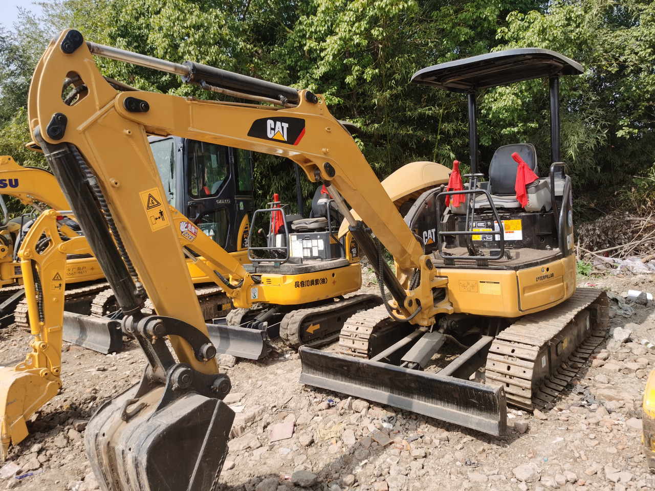 CATERPILLAR 303ECR - Mini pelle: photos 1 CATERPILLAR 303ECR - Mini pelle: photos 1