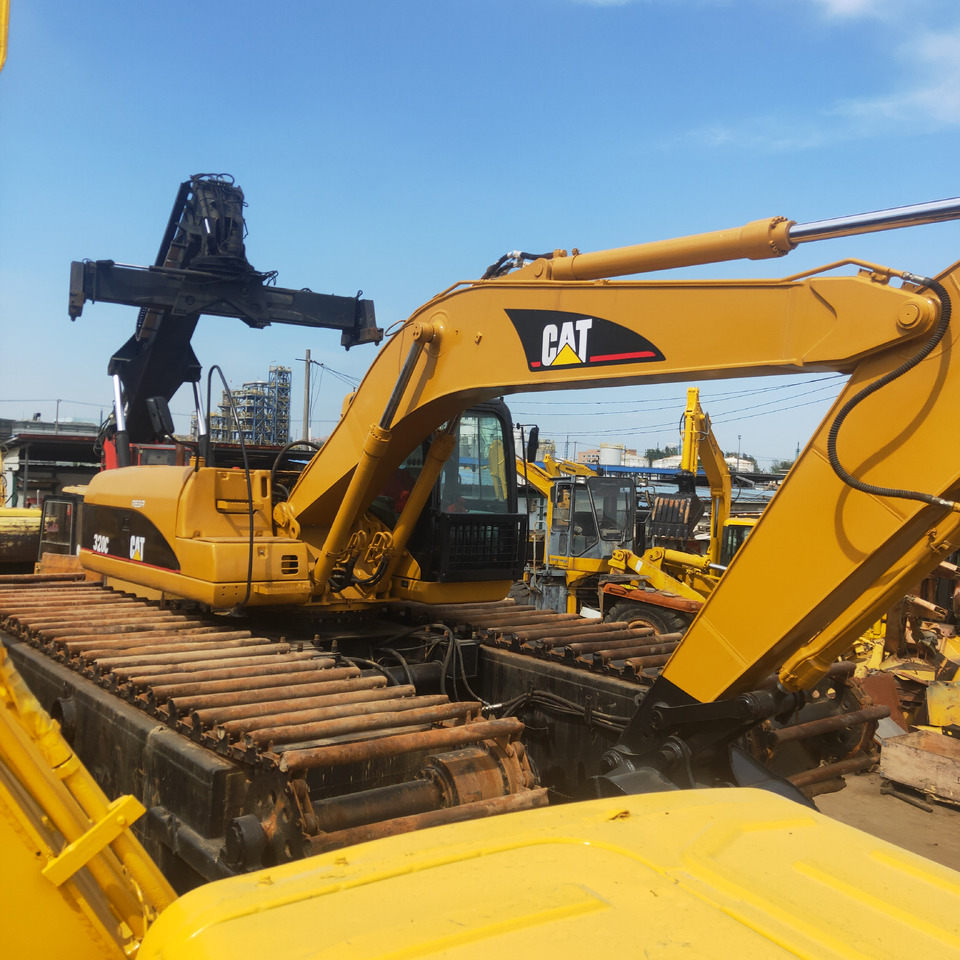 CATERPILLAR 320C - Pelle sur chenille: photos 5 CATERPILLAR 320C - Pelle sur chenille: photos 5
