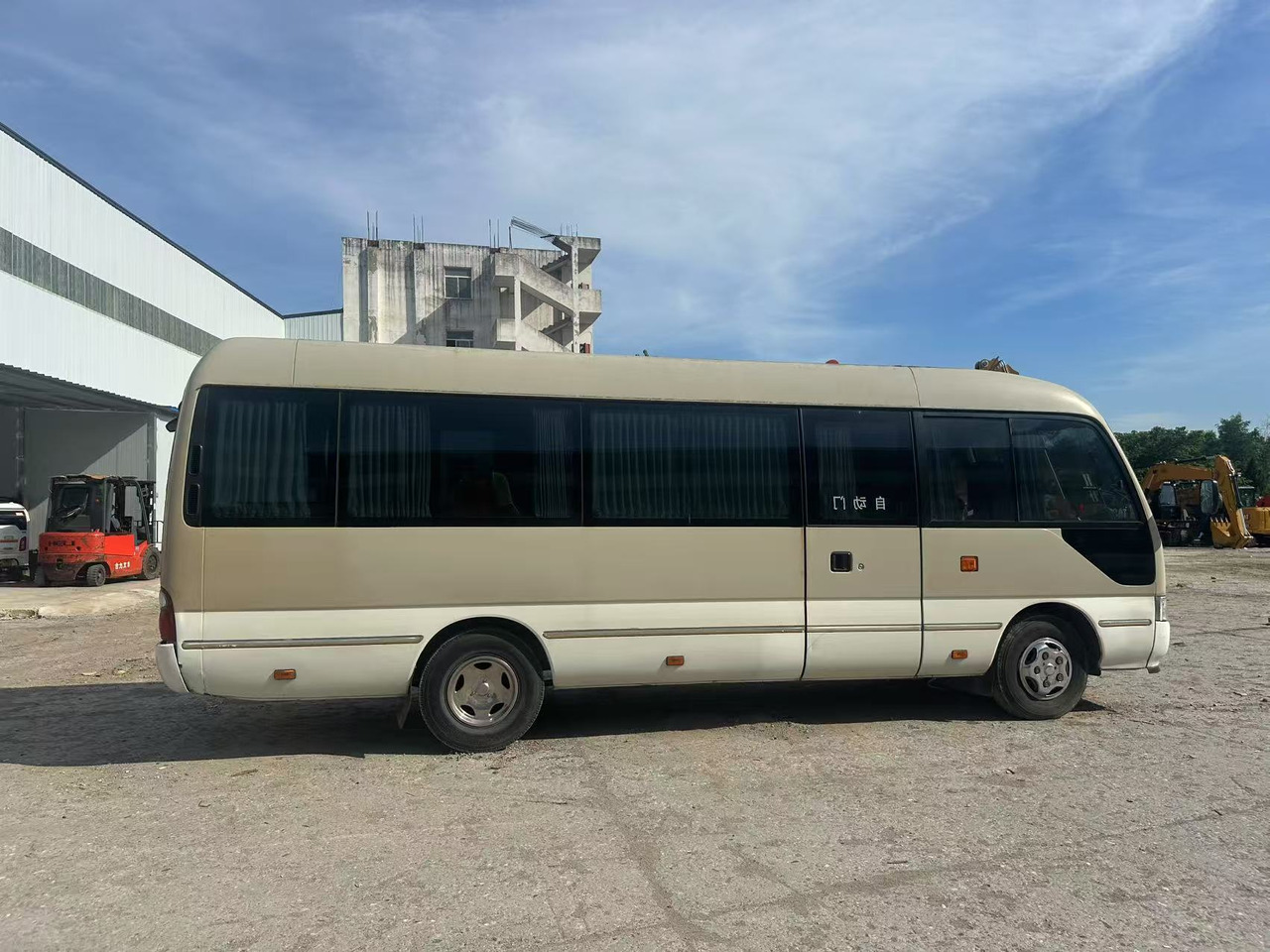 Coaster Special Price Available - Bus urbain: photos 5 Coaster Special Price Available - Bus urbain: photos 5