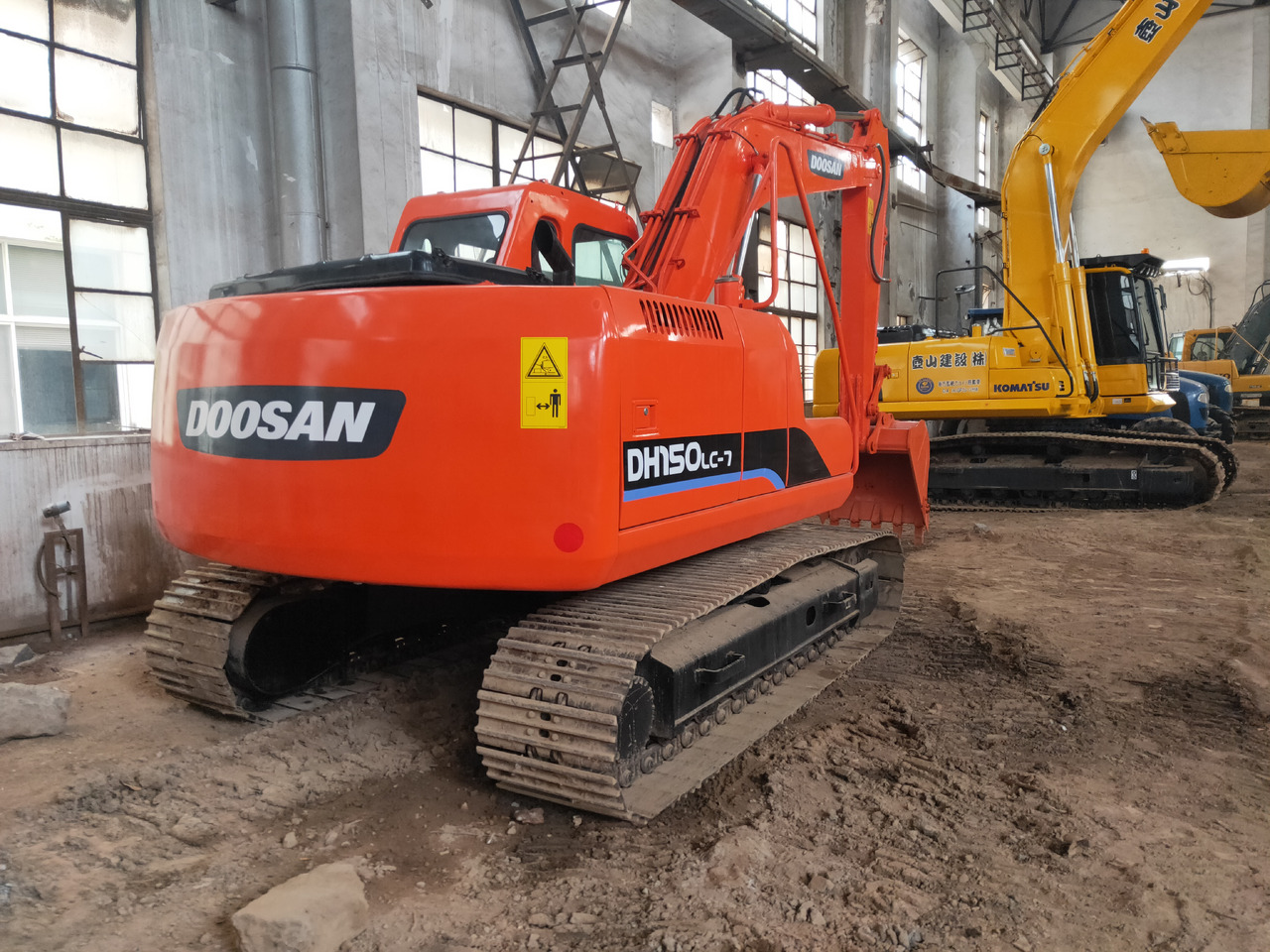 DOOSAN DH150LC-7 - Pelle sur chenille: photos 3 DOOSAN DH150LC-7 - Pelle sur chenille: photos 3