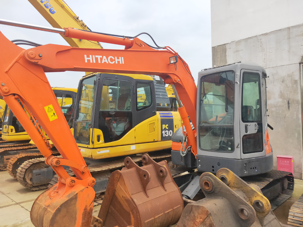 HITACHI ZX55 - Engins de chantier: photos 2 HITACHI ZX55 - Engins de chantier: photos 2