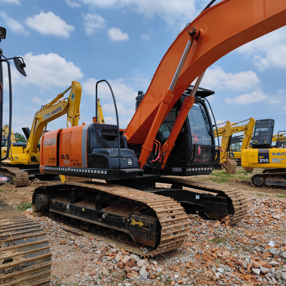 HITACHI ZX200 - Pelle sur chenille: photos 2 HITACHI ZX200 - Pelle sur chenille: photos 2