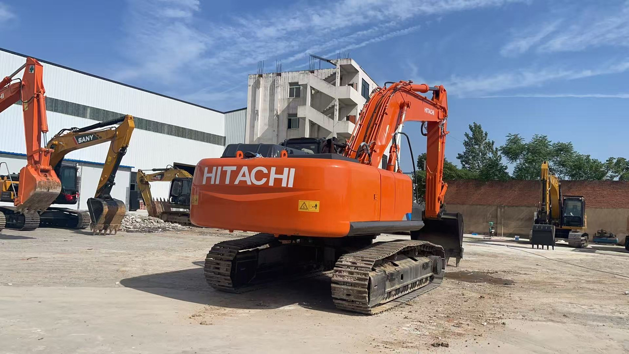 HITACHI ZX350-3G Excavator | Zero Final Drive Issues | New Undercarriage | Super Clean - Pelle sur chenille: photos 5 HITACHI ZX350-3G Excavator | Zero Final Drive Issues | New Undercarriage | Super Clean - Pelle sur chenille: photos 5