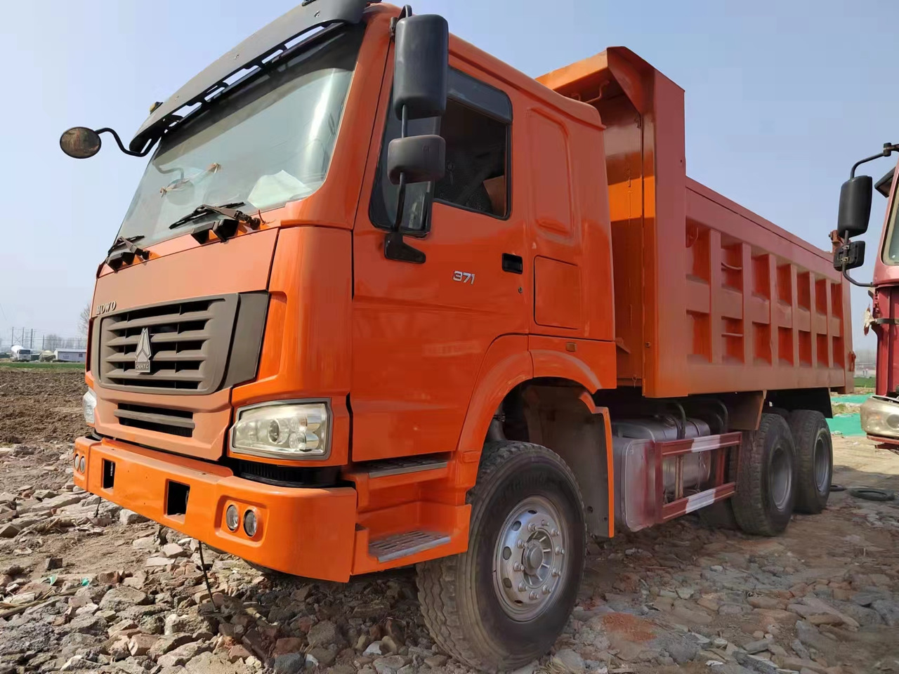 HOWO Dump Truck 6*4 371 Click Here for Discount - Camion benne: photos 1 HOWO Dump Truck 6*4 371 Click Here for Discount - Camion benne: photos 1