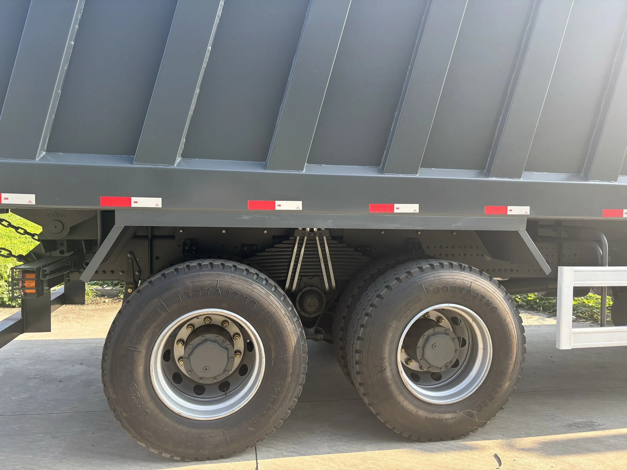 SINOTRUK HOWO 400 CLICK HERE FOR DISCOUNT - Camion benne: photos 4 SINOTRUK HOWO 400 CLICK HERE FOR DISCOUNT - Camion benne: photos 4