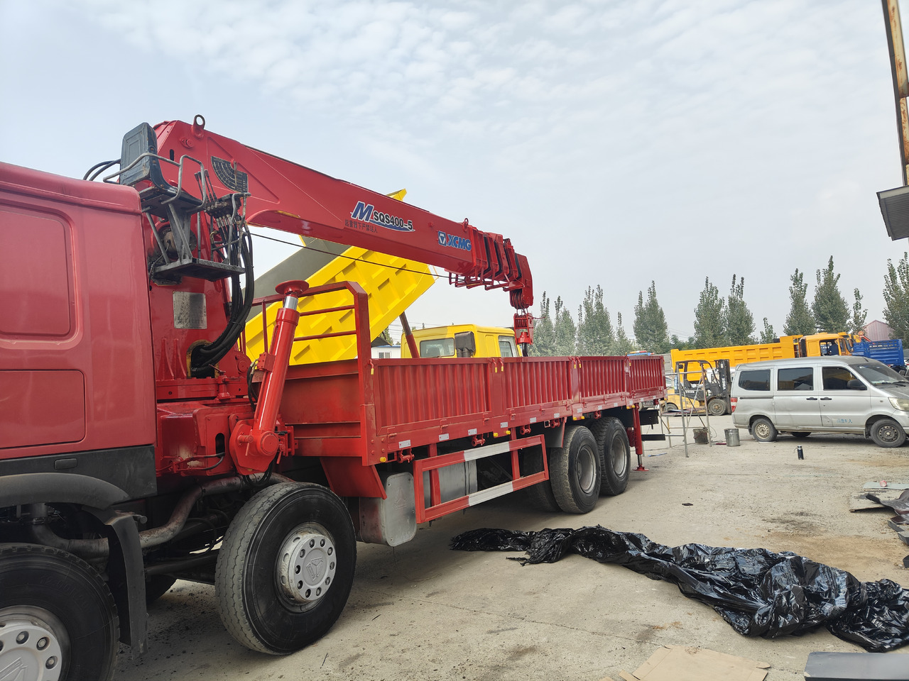 SINOTRUK HOWO 8X4 16 TONS CLICK HERE FOR DISCOUNT - Camion grue: photos 4 SINOTRUK HOWO 8X4 16 TONS CLICK HERE FOR DISCOUNT - Camion grue: photos 4