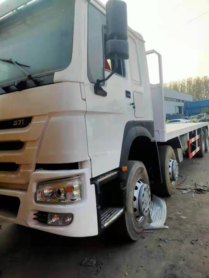SINOTRUK howo371 - Camion citerne: photos 4 SINOTRUK howo371 - Camion citerne: photos 4