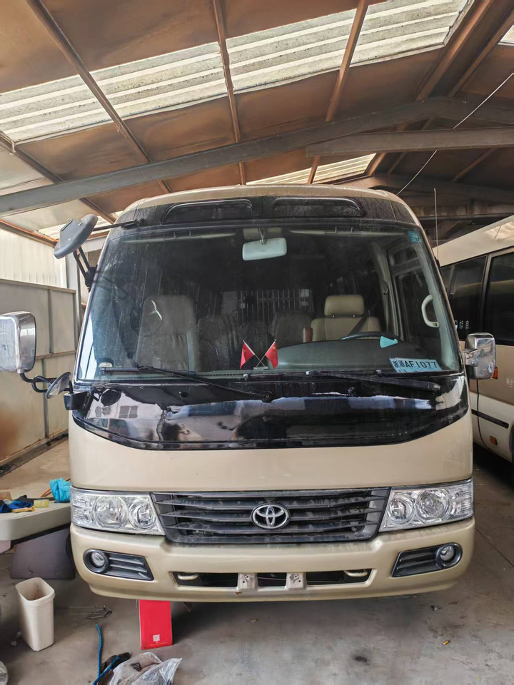 TOYOTA Coaster Mini Bus - Autocar: photos 1 TOYOTA Coaster Mini Bus - Autocar: photos 1