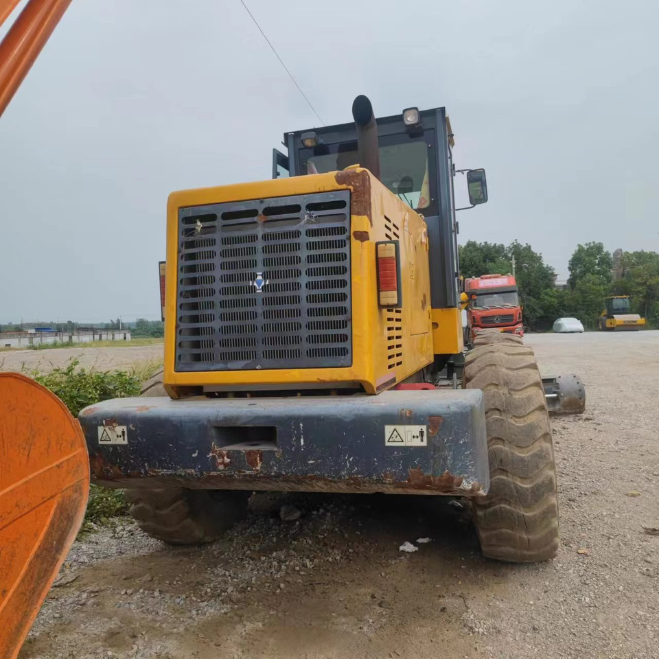 XCMG Grader GR215 - Niveleuse: photos 4 XCMG Grader GR215 - Niveleuse: photos 4