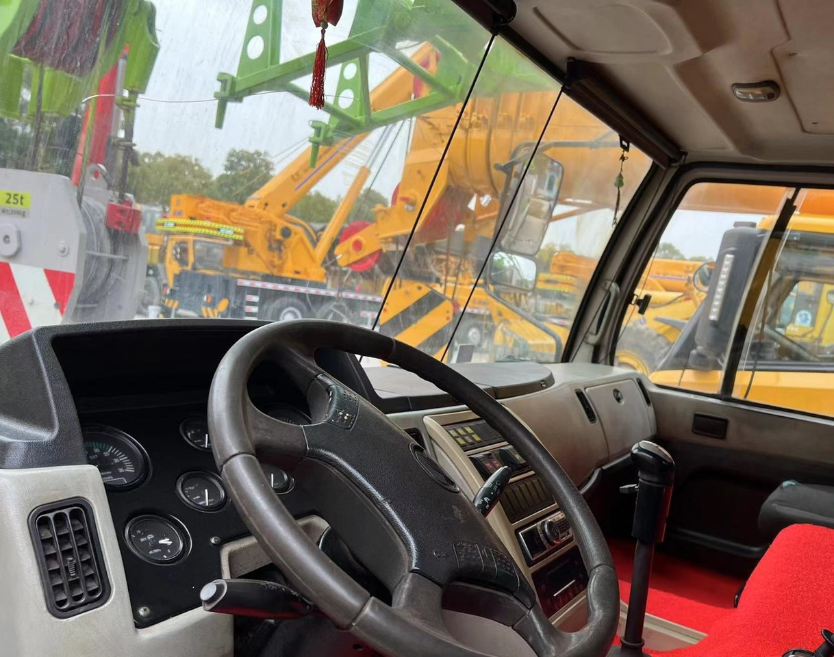 ZOOMLION Crane 33Ton - Pelle: photos 5 ZOOMLION Crane 33Ton - Pelle: photos 5
