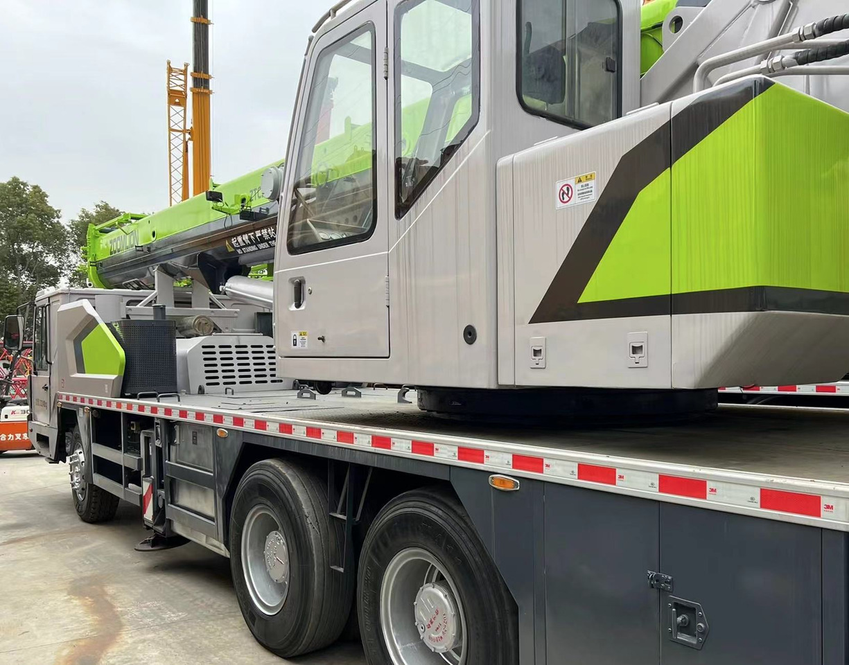 ZOOMLION Crane 33Ton - Pelle: photos 3 ZOOMLION Crane 33Ton - Pelle: photos 3