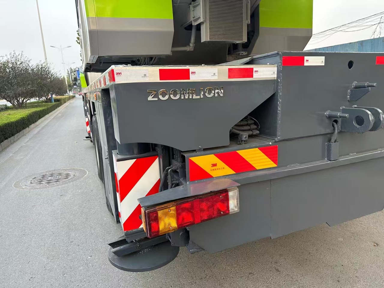 ZOOMLION Crane 80T Click Here for Discount - Grue: photos 3 ZOOMLION Crane 80T Click Here for Discount - Grue: photos 3