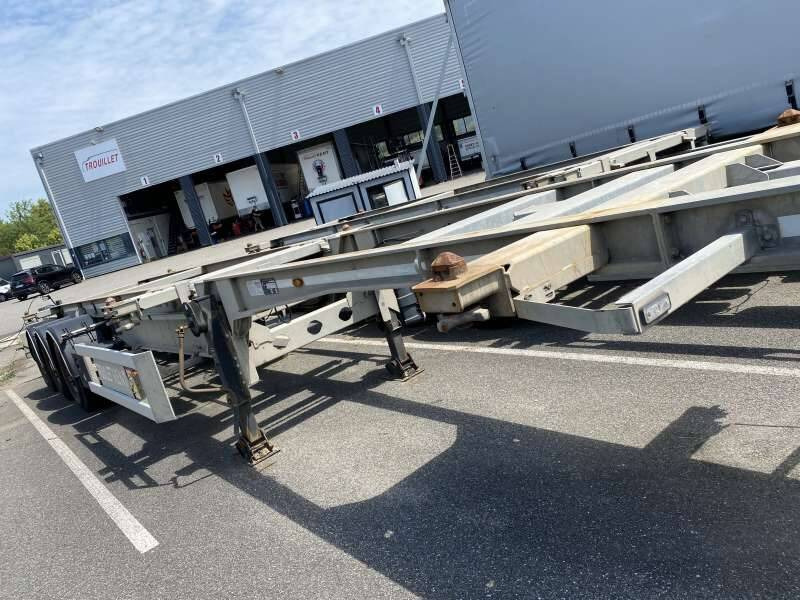 Semi-remorque 3 Essieux 38 TONNES CHARIOT COULISSANT - Semi-remorque porte-conteneur/ Caisse mobile: photos 1 Semi-remorque 3 Essieux 38 TONNES CHARIOT COULISSANT - Semi-remorque porte-conteneur/ Caisse mobile: photos 1