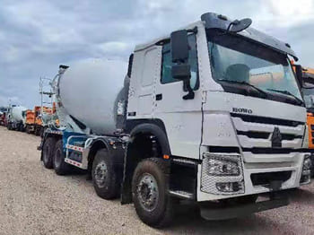 SINOTRUK Concrete Truck for Sale in Mali - Camion malaxeur: photos 1 SINOTRUK Concrete Truck for Sale in Mali - Camion malaxeur: photos 1