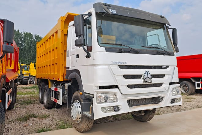 SINOTRUK Second Hand Sinotruk Howo 371 Dump Truck Specifications for Sale in Uruguay - Camion benne: photos 1 SINOTRUK Second Hand Sinotruk Howo 371 Dump Truck Specifications for Sale in Uruguay - Camion benne: photos 1