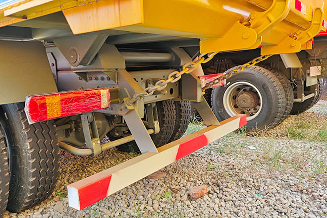 SINOTRUK Second Hand Sinotruk Howo 371 Dump Truck Specifications for Sale in Zimbabwe - Camion benne: photos 5 SINOTRUK Second Hand Sinotruk Howo 371 Dump Truck Specifications for Sale in Zimbabwe - Camion benne: photos 5
