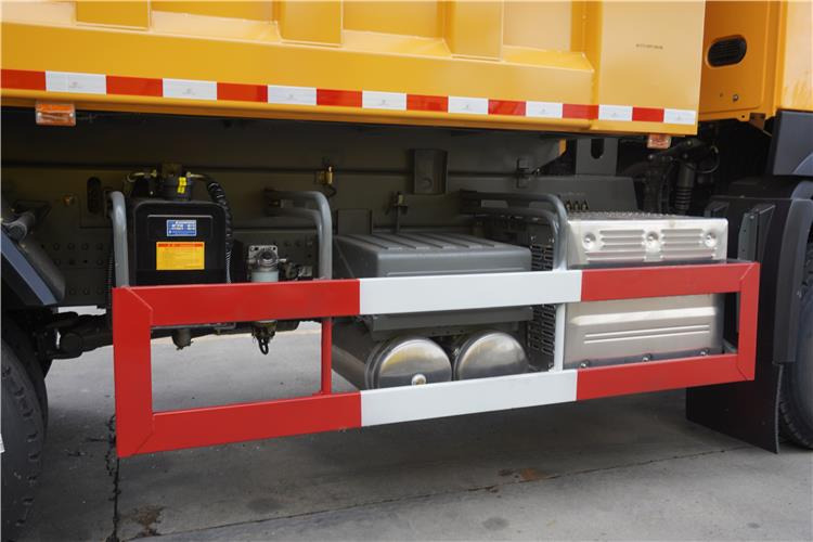 SINOTRUK Used Howo Dump Truck 10CBM for Sale In Cameroon - Camion benne: photos 3 SINOTRUK Used Howo Dump Truck 10CBM for Sale In Cameroon - Camion benne: photos 3