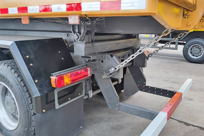 Sinotruk Howo 6x4 Tipper Truck for Sale in Guyana - Camion benne: photos 5 Sinotruk Howo 6x4 Tipper Truck for Sale in Guyana - Camion benne: photos 5