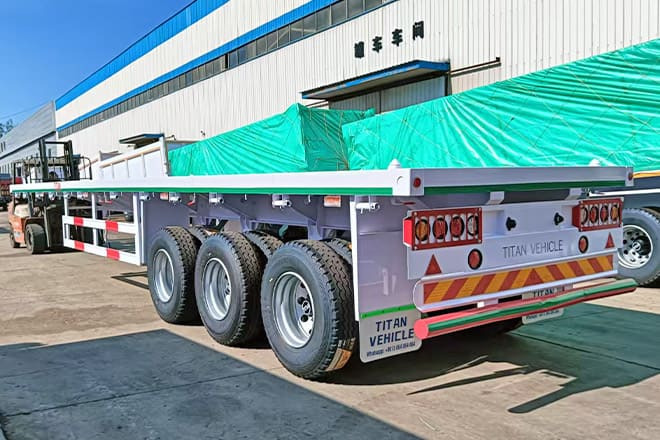TITAN 3 Axle 40 Ft Flatbed Trailer for Sale in Mauritania - Semi-remorque plateau: photos 1 TITAN 3 Axle 40 Ft Flatbed Trailer for Sale in Mauritania - Semi-remorque plateau: photos 1