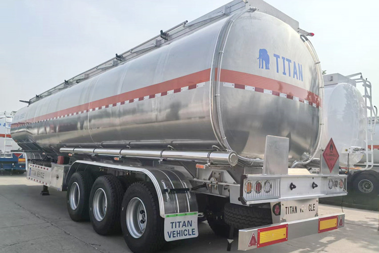 TITAN Aluminum Fuel Tanker Trailer for Sale in Saudi Arabia - Semi-remorque citerne: photos 4 TITAN Aluminum Fuel Tanker Trailer for Sale in Saudi Arabia - Semi-remorque citerne: photos 4