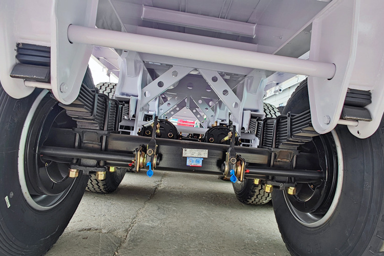 TITAN Cargo Trailer for Sale in Saudi Arabia - Semi-remorque bétaillère: photos 4 TITAN Cargo Trailer for Sale in Saudi Arabia - Semi-remorque bétaillère: photos 4