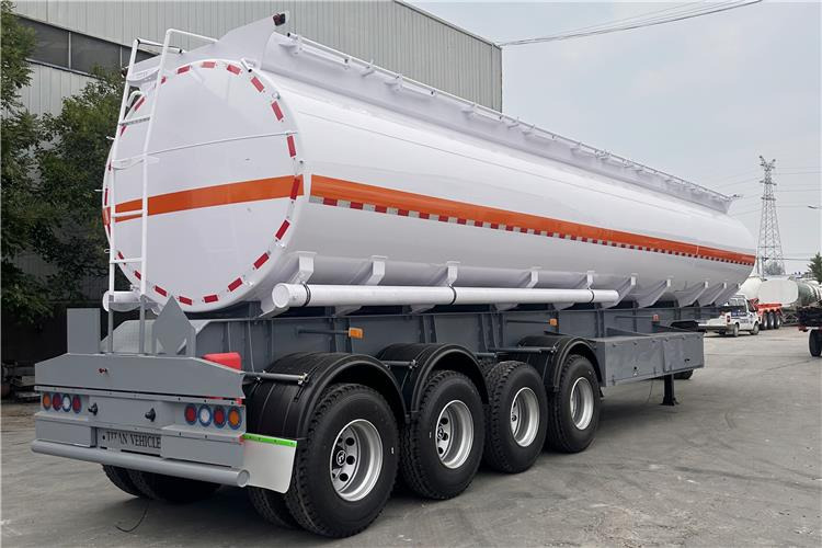 TITAN In Stock 4 Axle Petrol Tanker Trailer for Sale In Jamaica - Semi-remorque citerne: photos 4 TITAN In Stock 4 Axle Petrol Tanker Trailer for Sale In Jamaica - Semi-remorque citerne: photos 4