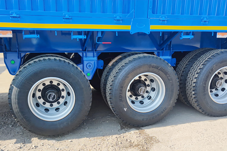TITAN Livestock Trailer for Sale in Ghana - Semi-remorque bétaillère: photos 2 TITAN Livestock Trailer for Sale in Ghana - Semi-remorque bétaillère: photos 2