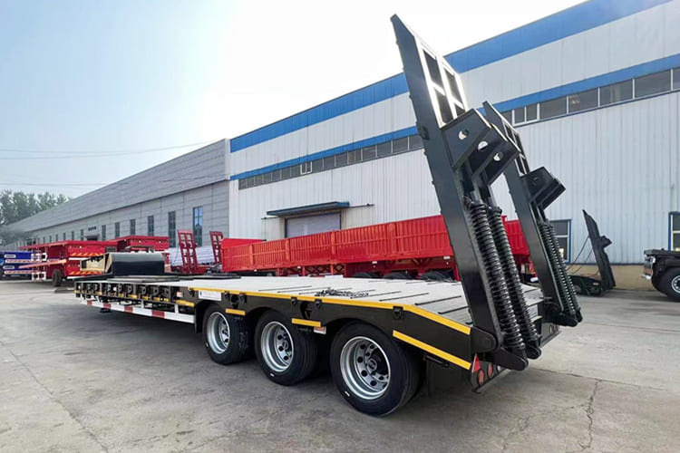 TITAN Low Bed Semi Trailer for Sale in Saudi Arabia - Semi-remorque surbaissé: photos 2 TITAN Low Bed Semi Trailer for Sale in Saudi Arabia - Semi-remorque surbaissé: photos 2