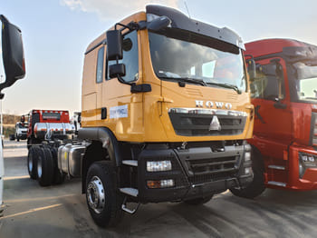 SINOTRUK TX380 Sinotruck for Sale in Ghana - Tracteur routier: photos 1 SINOTRUK TX380 Sinotruck for Sale in Ghana - Tracteur routier: photos 1