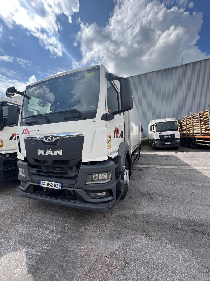 MAN TGS 18.360 - Camion fourgon: photos 2 MAN TGS 18.360 - Camion fourgon: photos 2