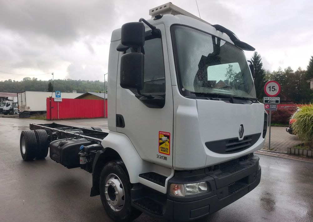 Renault Midlum 220.14 220.16 rama do zabudowy poduszka - Châssis cabine: photos 2 Renault Midlum 220.14 220.16 rama do zabudowy poduszka - Châssis cabine: photos 2