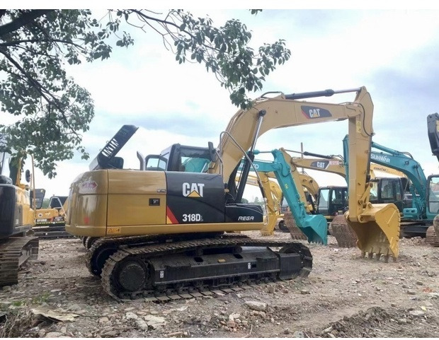 2021 Caterpillar 318D2 - Pelle sur chenille: photos 1 2021 Caterpillar 318D2 - Pelle sur chenille: photos 1