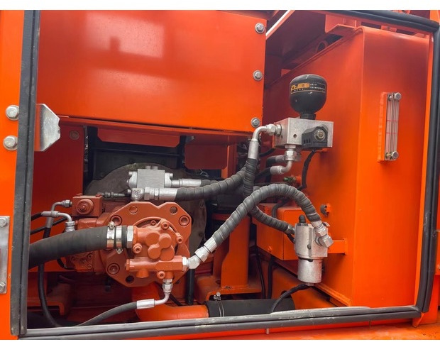 2023 Doosan DH150 - Pelle sur chenille: photos 4 2023 Doosan DH150 - Pelle sur chenille: photos 4