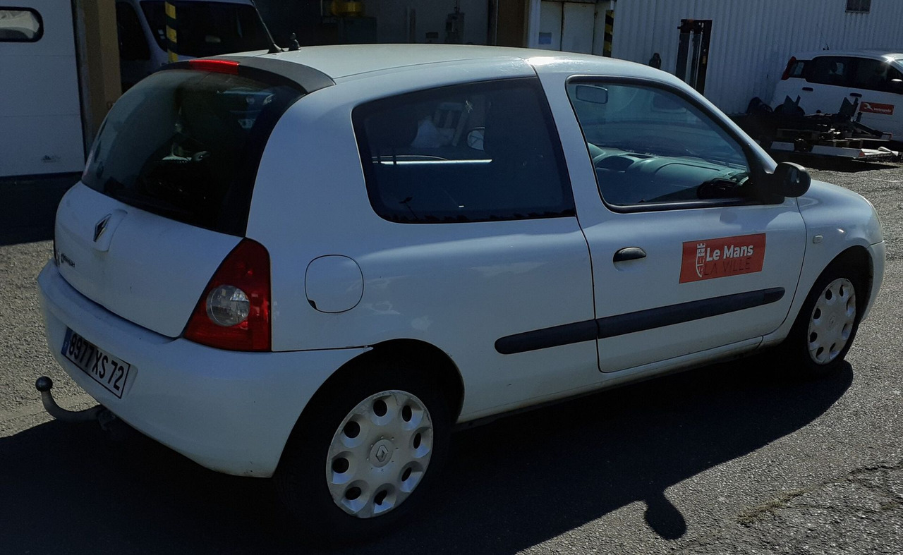 8977-XS-72 - RENAULT Clio Campus 1.5 dci - Voiture: photos 3 8977-XS-72 - RENAULT Clio Campus 1.5 dci - Voiture: photos 3