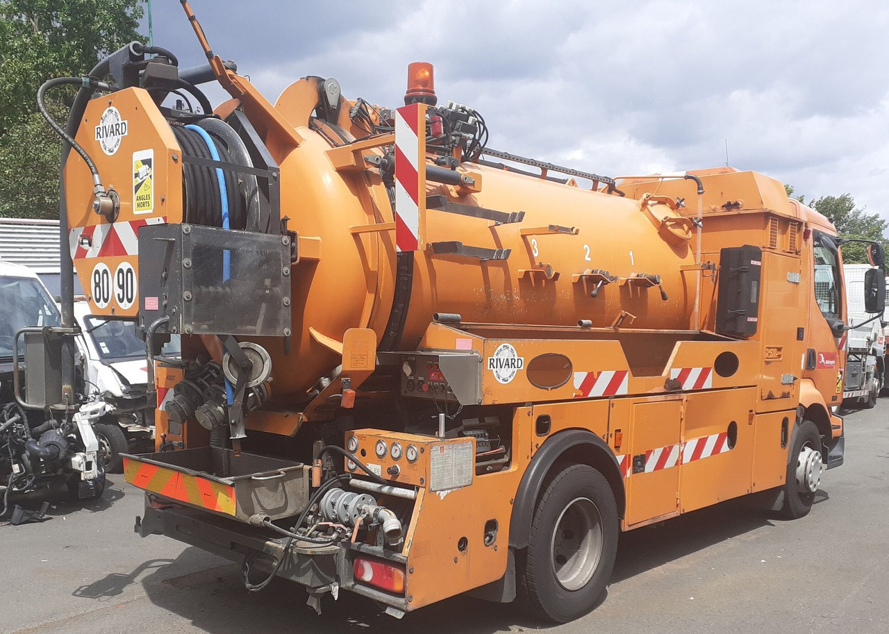 8541-WF-72 - Camion cureuse Renault - Autre matériel: photos 2 8541-WF-72 - Camion cureuse Renault - Autre matériel: photos 2