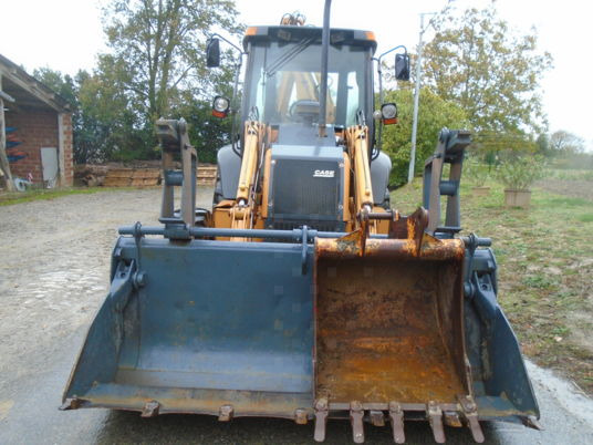 Tractopelle Case 580 SUPER R: photos 9